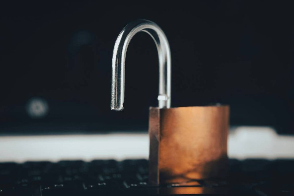 Best Security Software for Laptop Password Manager: Expert Reviews & Real-World Picks