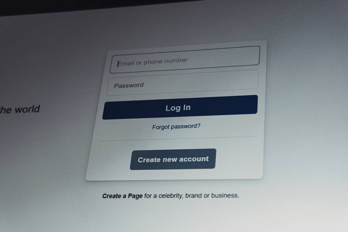 Device and Password Management: 7 Proven Tips to Avoid Costly Mistakes
